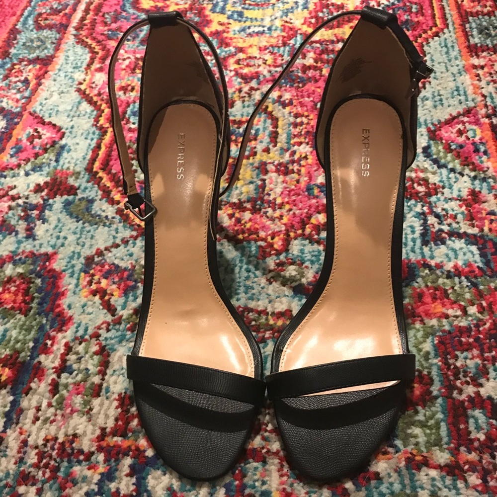 Brand New Express Wedges